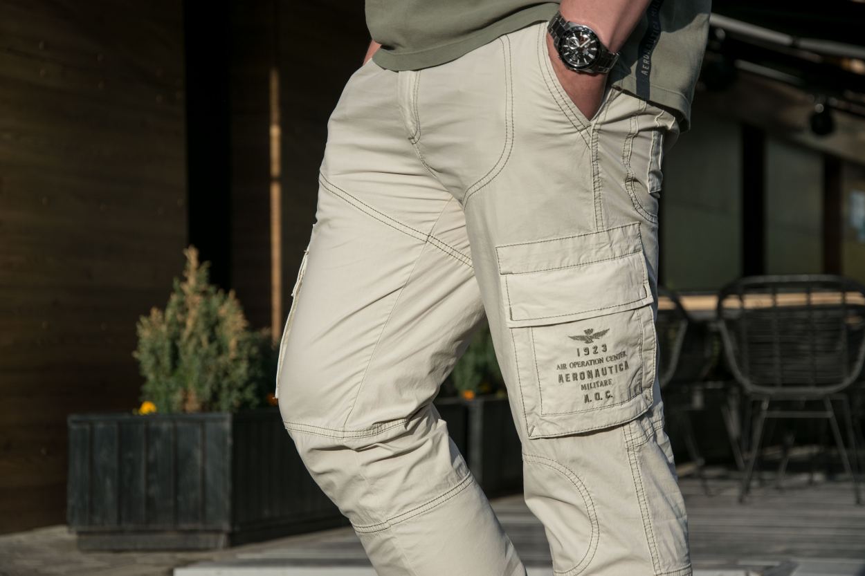 Белые брюки карго AERONAUTICA MILITARE