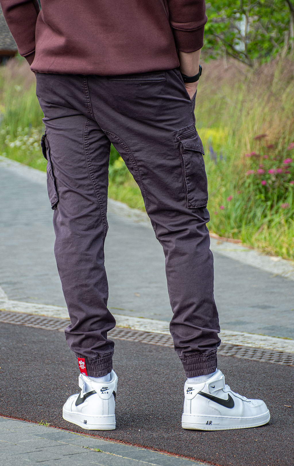 Брюки джоггеры ALPHA INDUSTRIES COTTON TWILL  JOGGER plum 