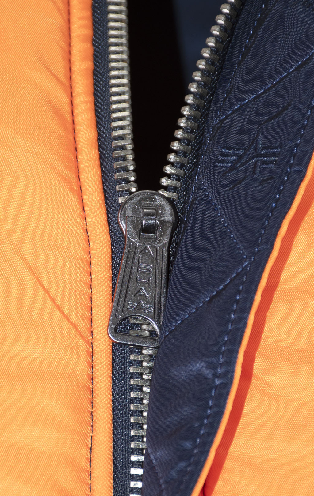Бомбер ALPHA INDUSTRIES SLIM FIT/EUROPEAN FIT MA-1 FW 21/22 m rep. blue 
