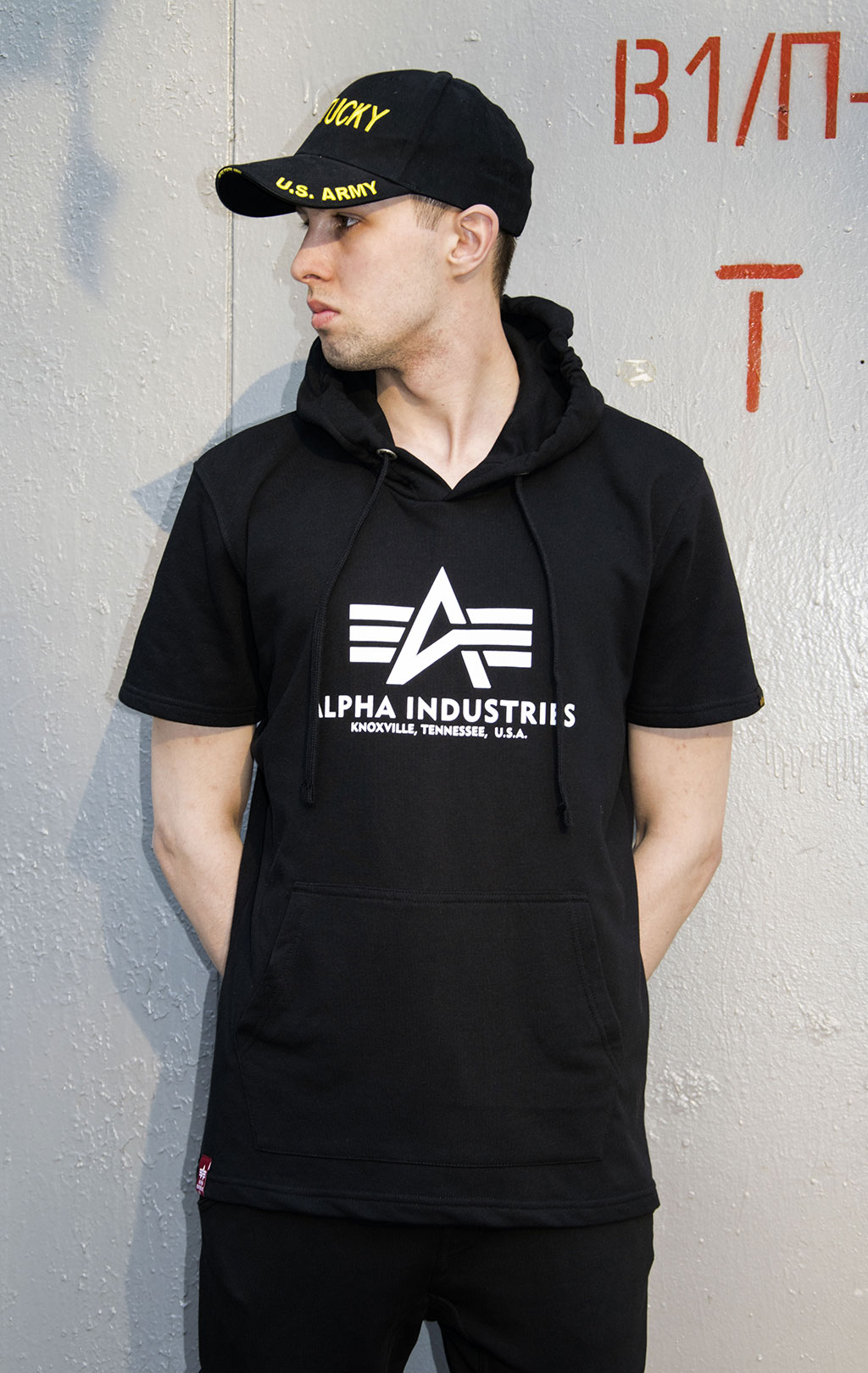 Футболка с капюшоном ALPHA INDUSTRIES BASIC T Hooded black 