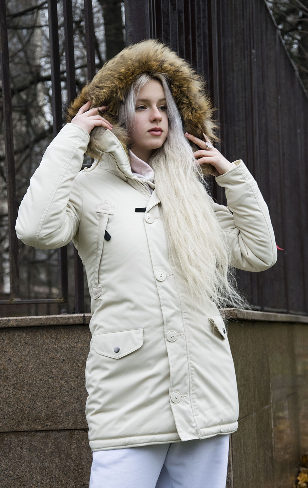 Женская аляска ALPHA INDUSTRIES POLAR натур. мех white off 