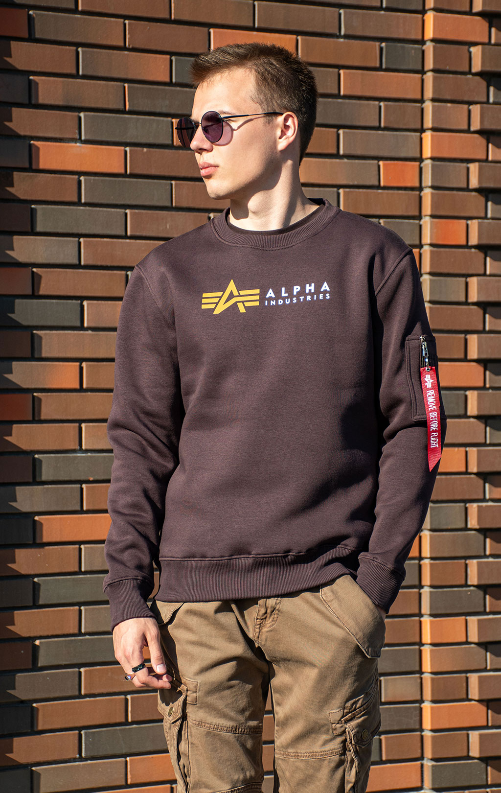 Свитшот ALPHA INDUSTRIES ALPHA LABEL SWEATER hunter brown 
