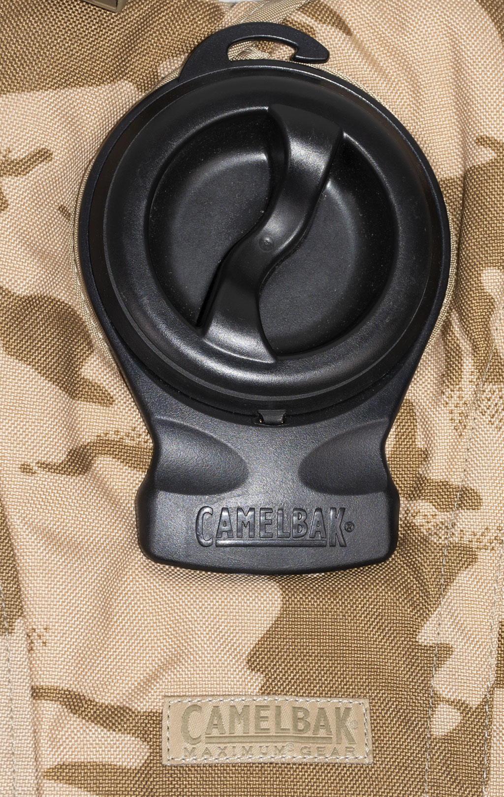 Питьевая система армейская CamelBak на молнии, горловина снаружи,3L dpm desert 