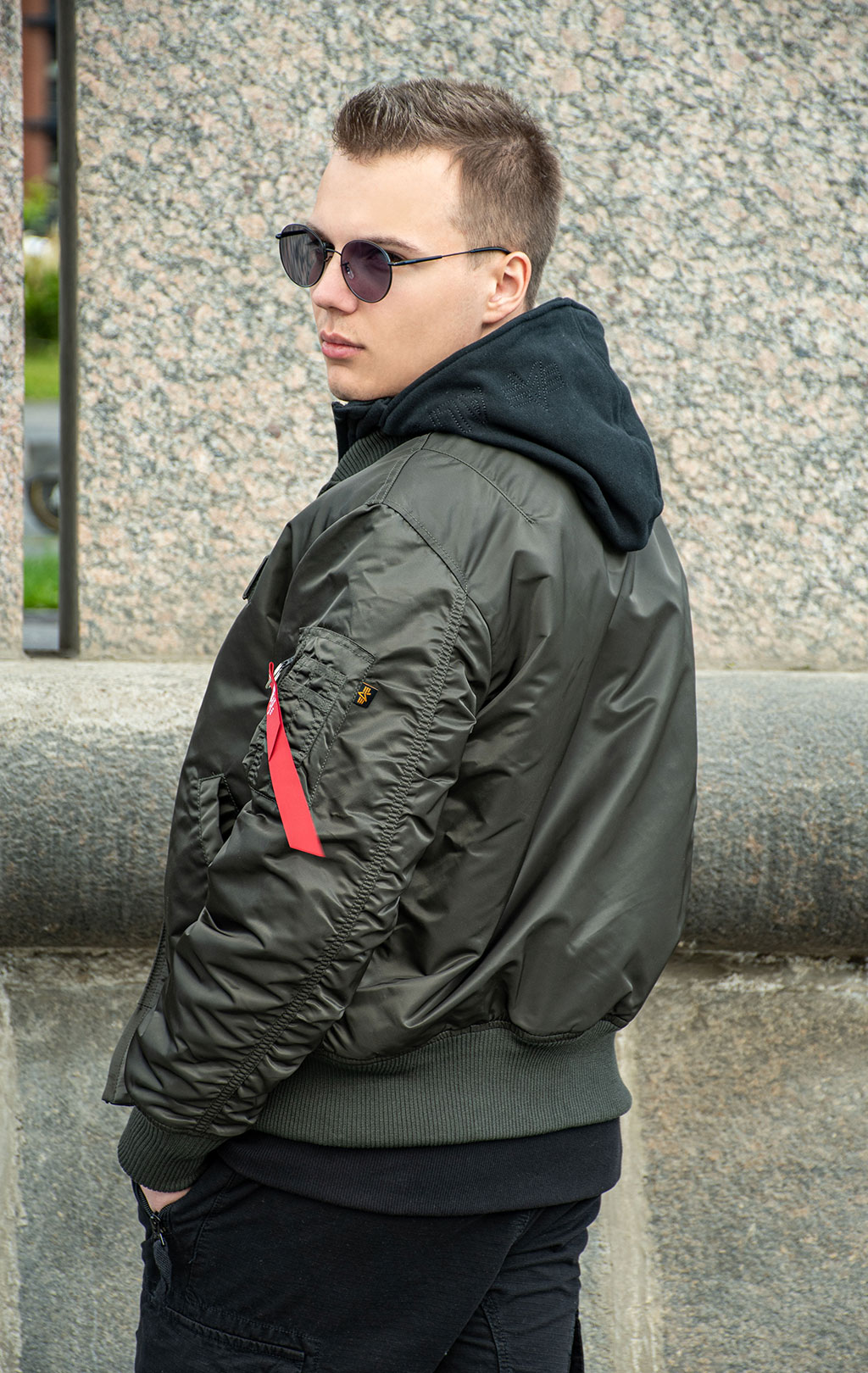 Куртка-бомбер лётная ALPHA INDUSTRIES D-Tec MA-1 black olive 