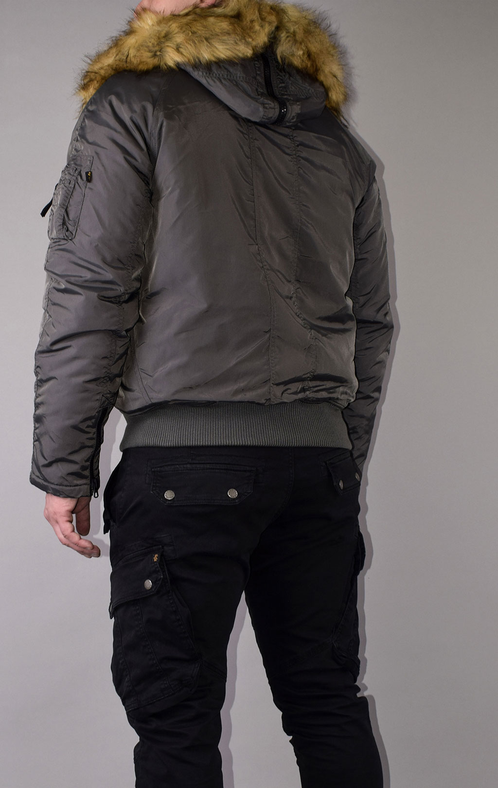 Аляска короткая ALPHA INDUSTRIES PPS N-2B grey black 