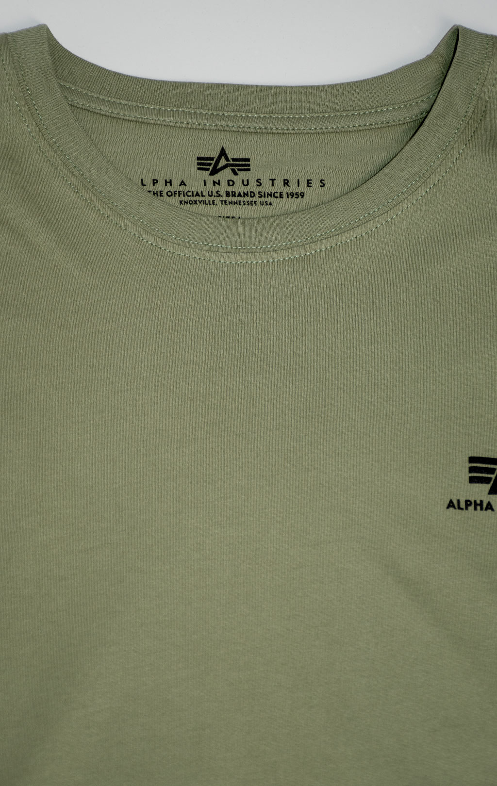 Футболка ALPHA INDUSTRIES BASIC T SMALL LOGO olive 