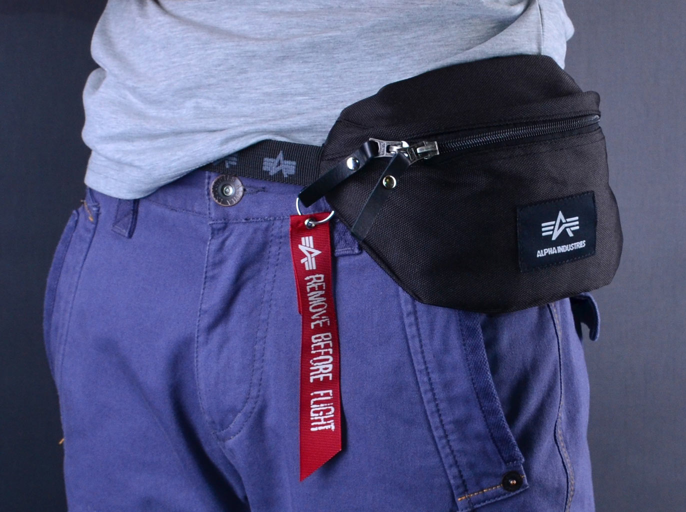Сумка ALPHA INDUSTRIES BIG-A OXFORD WAIST BAG поясная black Сумка ALPHA INDUSTRIES BIG-A OXFORD WAIST BAG поясная black