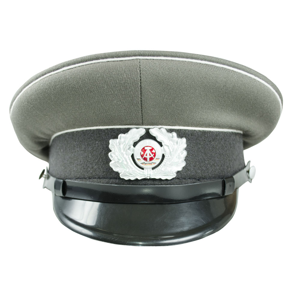 Костюм (комплект) армейский с фуражкой ГДР