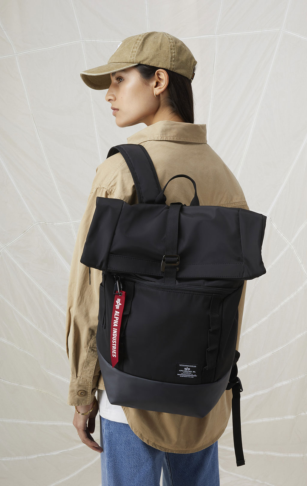 Рюкзак ALPHA INDUSTRIES CREW RT BAG FW 23/24 black 