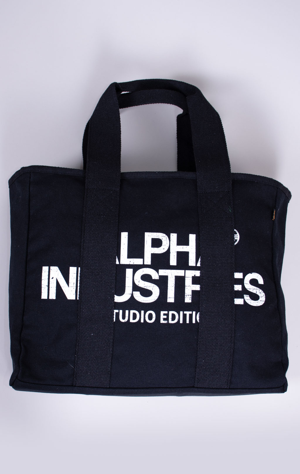 Сумка ALPHA INDUSTRIES STUDIO TOTE BAG LARGE black 