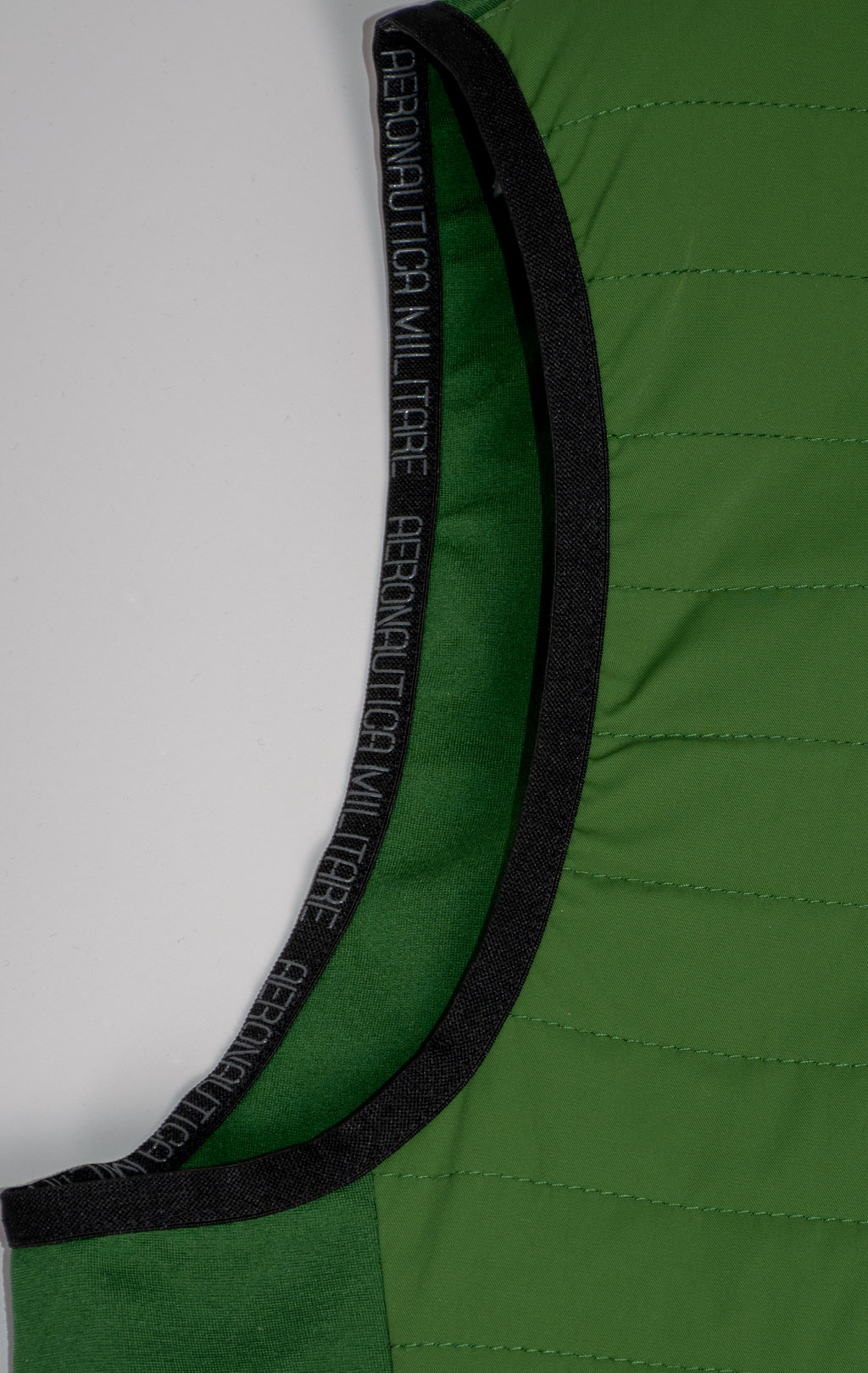 Жилет AERONAUTICA MILITARE SS 25 m/BD forest green (AB 2206) 