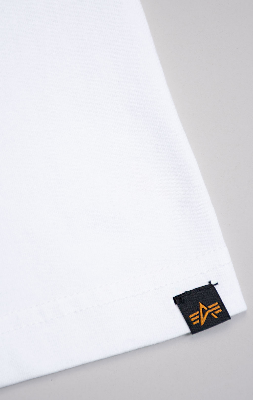 Футболка ALPHA INDUSTRIES ALPHA TIGER TEE SS 24 white 