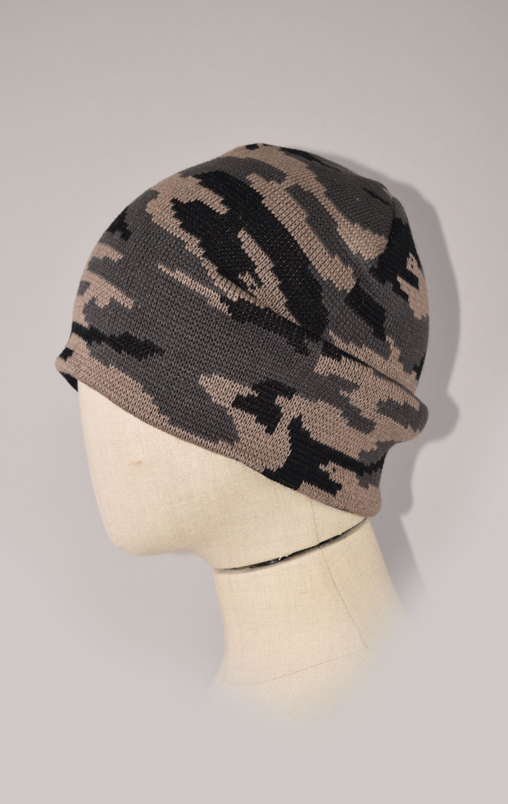 Шапка MFH BEANIE camo woodland 