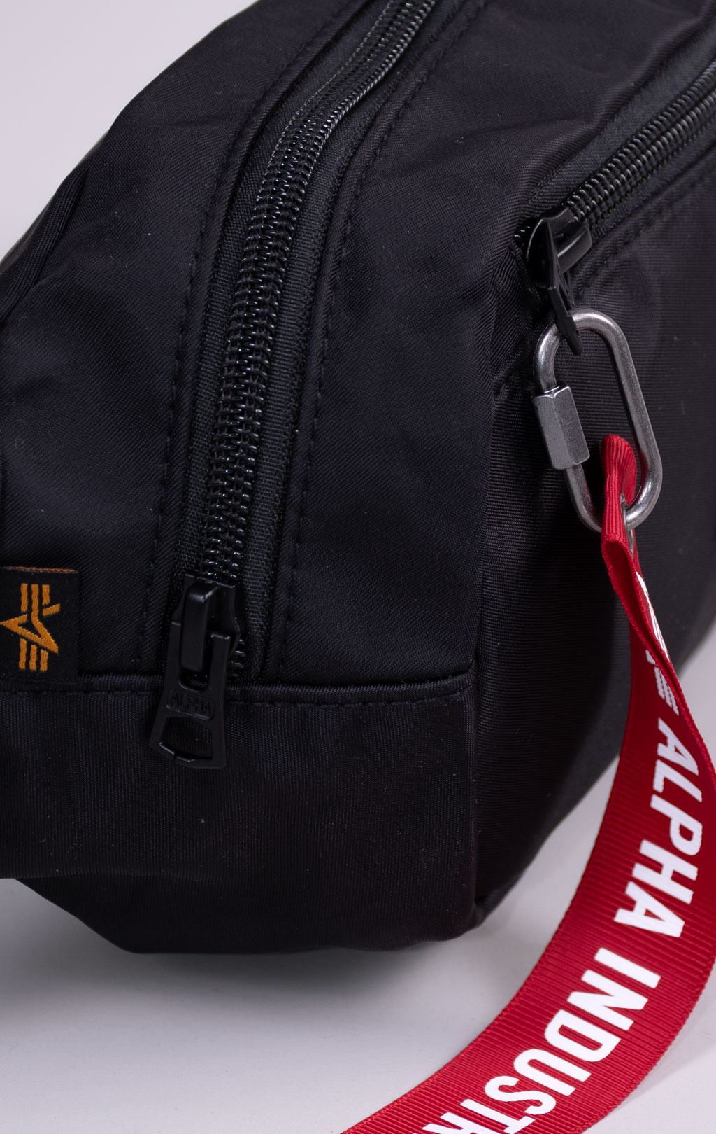 Сумка поясная ALPHA INDUSTRIES CREW WAIST BAG SS 26 black 