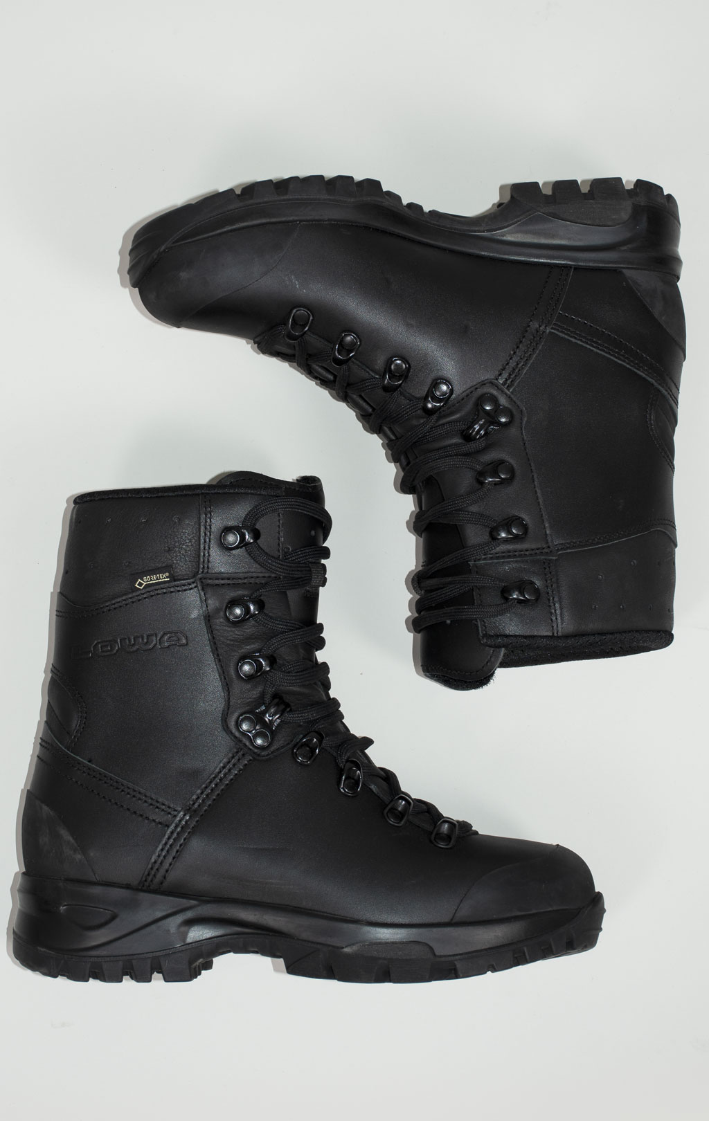 Ботинки-берцы LOWA Gore-Tex black 