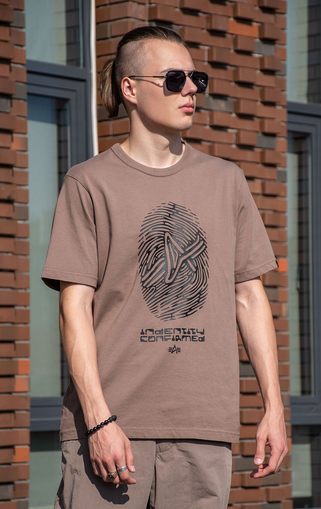Футболка ALPHA INDUSTRIES ALPHA FINGERPRINT TEE плотная FW 24/25 coyote brown 