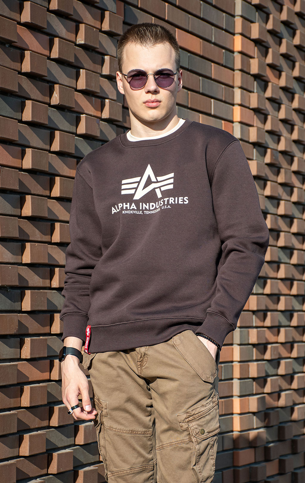 Свитшот ALPHA INDUSTRIES BASIC SWEATER hunter brown 