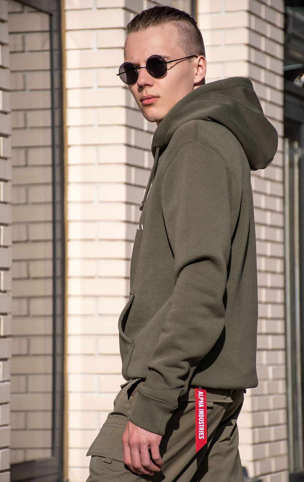 Толстовка ALPHA INDUSTRIES BASIC LOGO HOODIE olive 