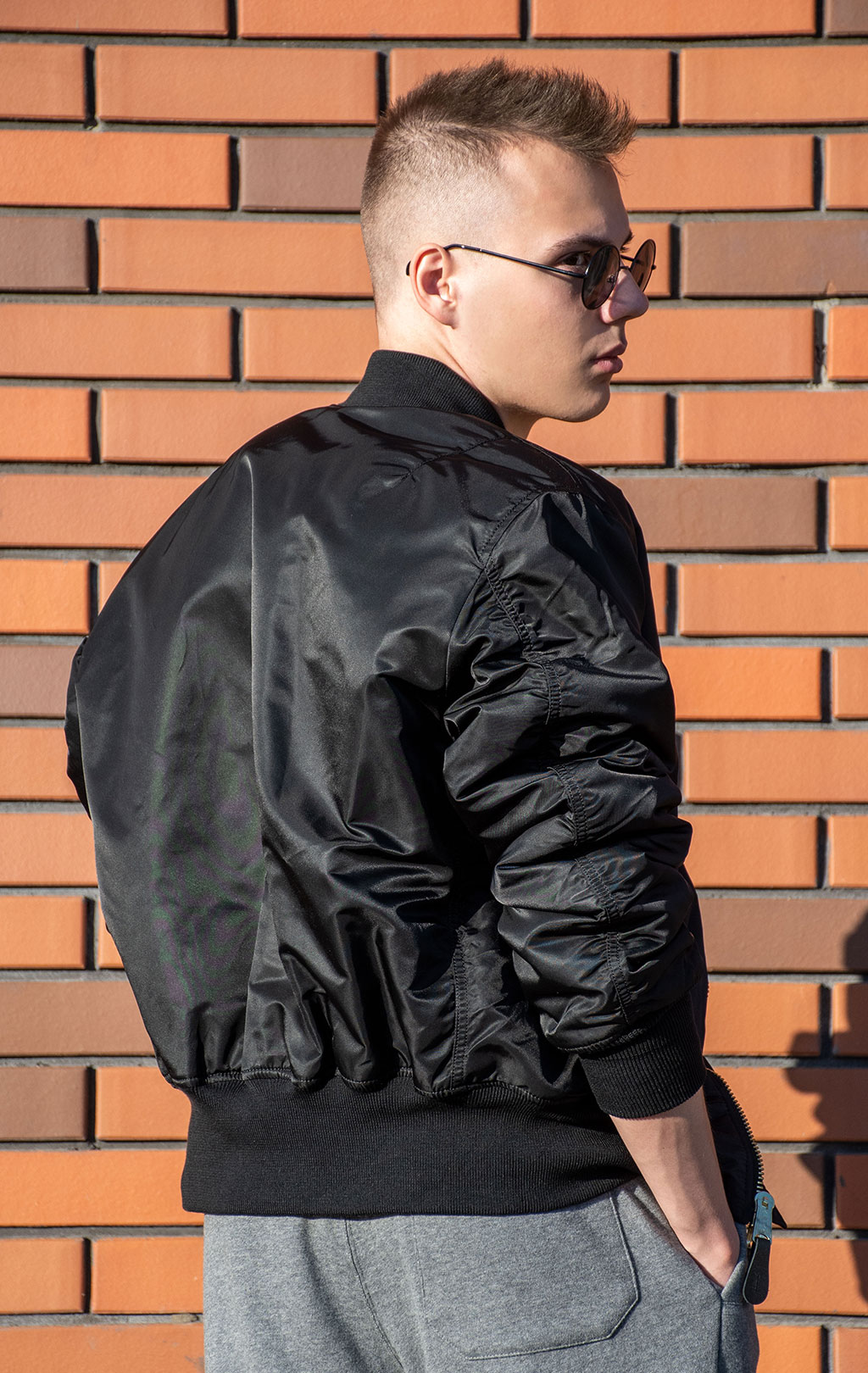 Бомбер ALPHA INDUSTRIES ORIGINAL FIT MA-1 SS 25 m black 
