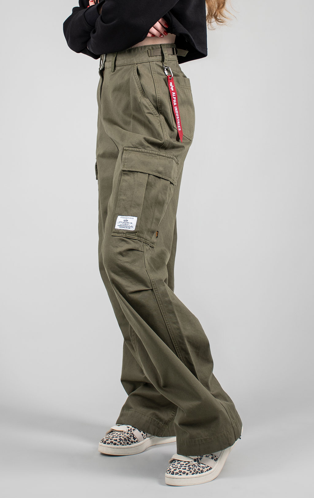 Женские брюки-карго парашюты ALPHA INDUSTRIES M-65 PANT плотные FW 24/25 OG-107 green 