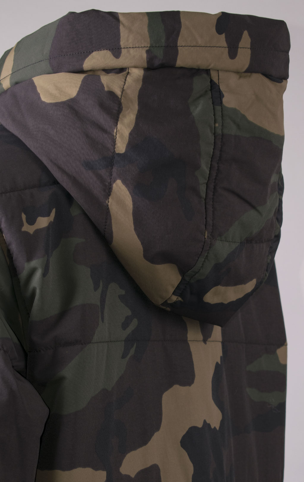 Женская куртка-парка ALPHA INDUSTRIES SIERRA PRIMALOFT PARKA dark woodland camo 