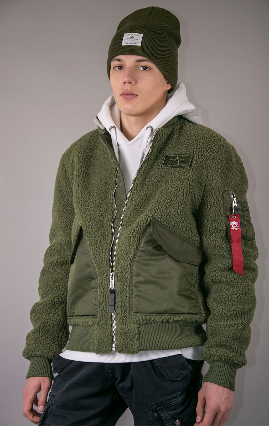 Куртка летная ALPHA INDUSTRIES ZIP HOODY TEDDY CWU sage green 