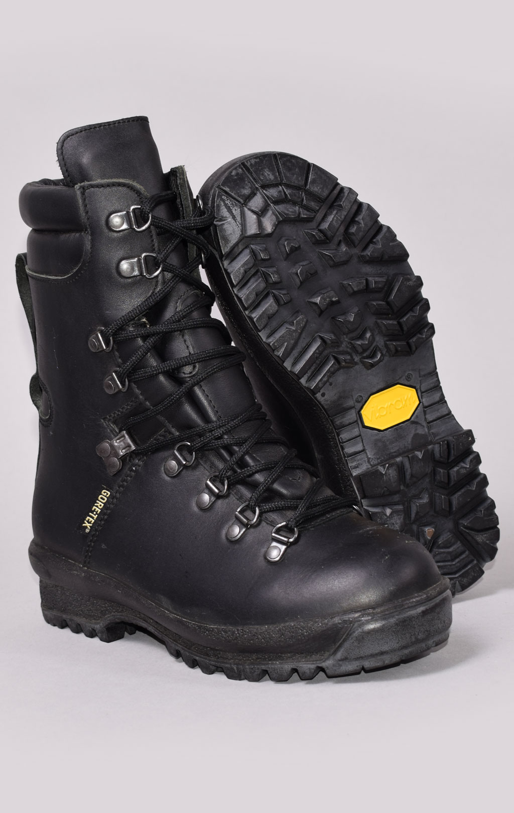Женские ботинки-берцы армейские кожа black б/у Англия