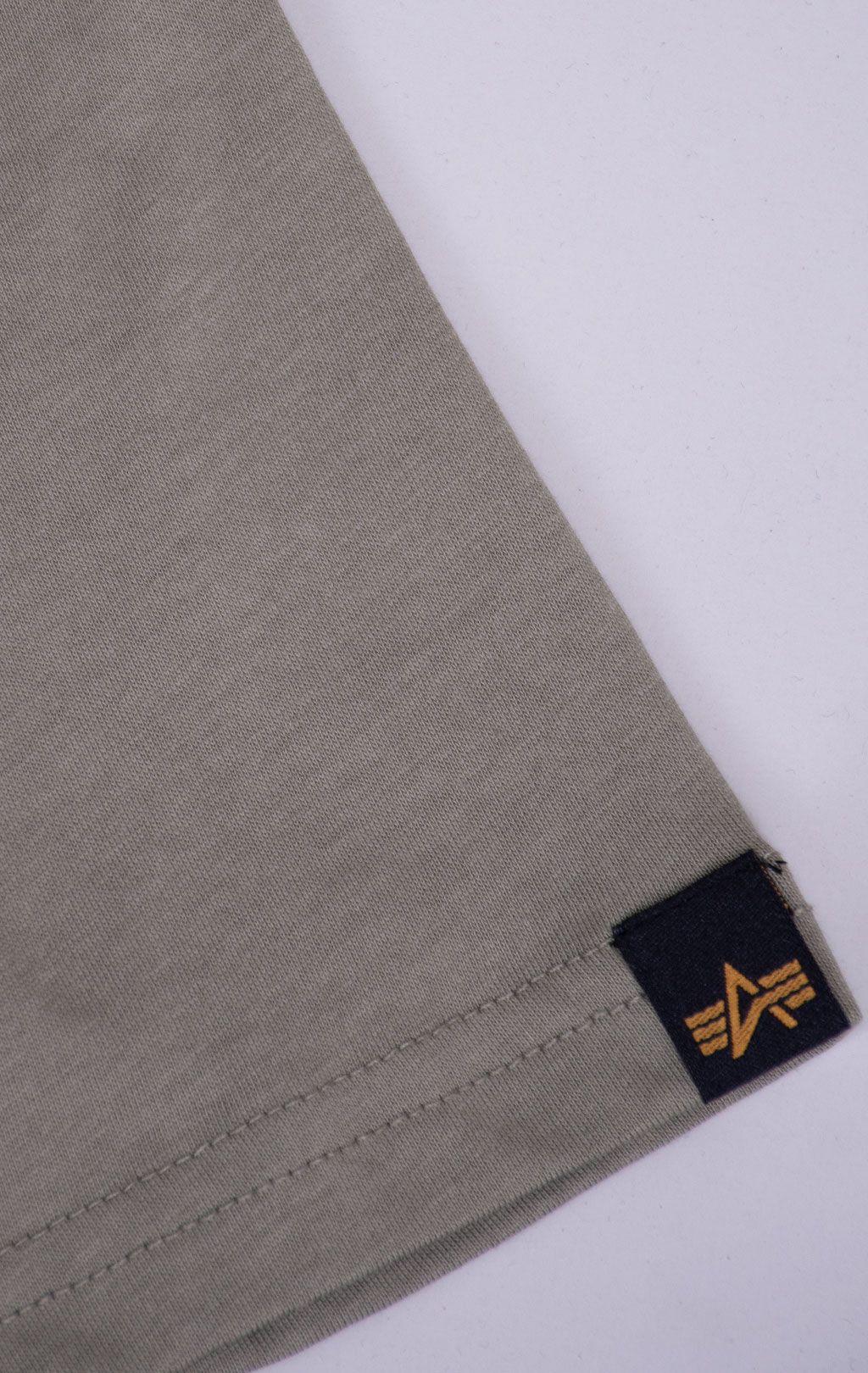Детская футболка ALPHA INDUSTRIES BASIC T olive 