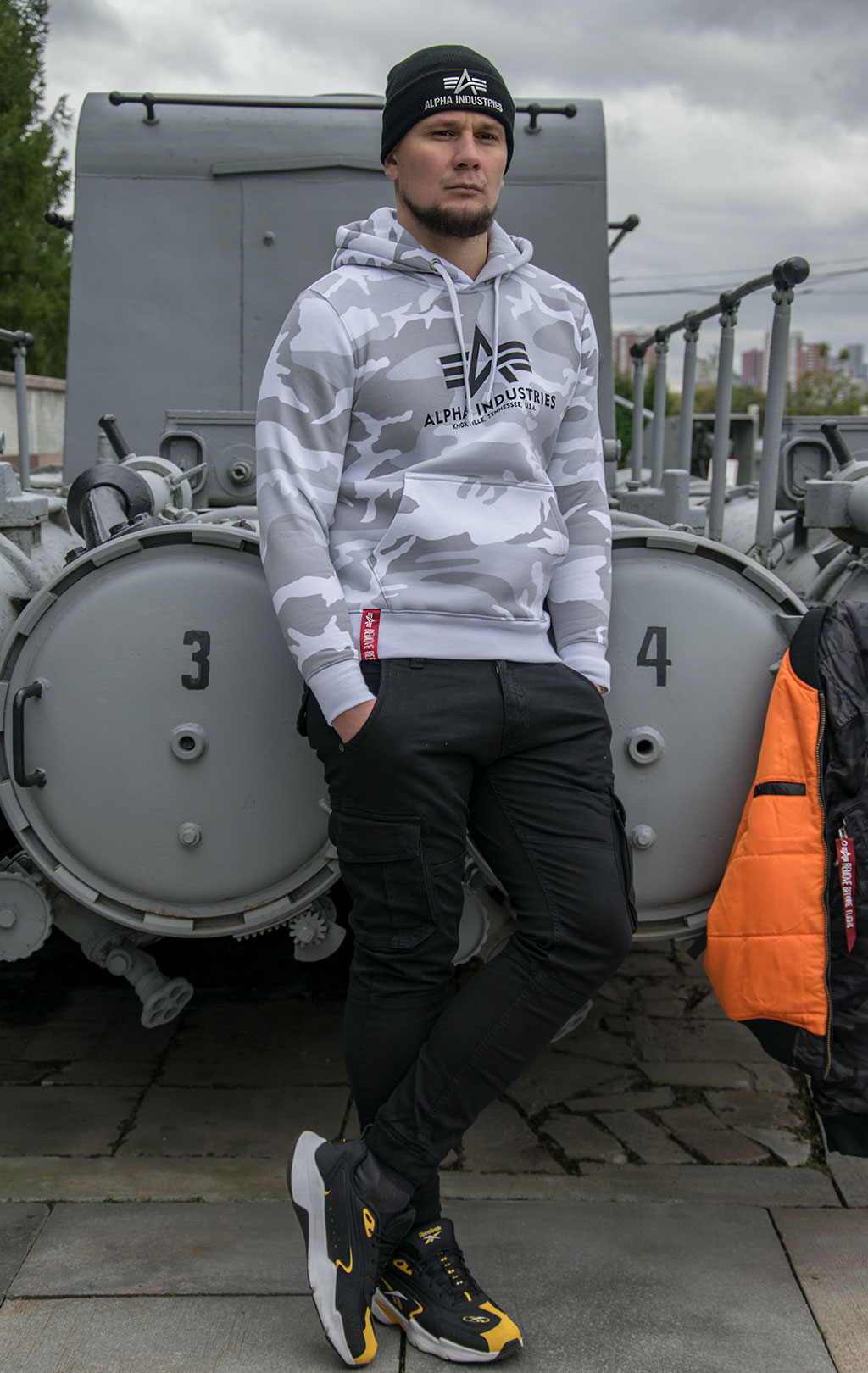 Толстовка ALPHA INDUSTRIES BASIC HOODY white camo 