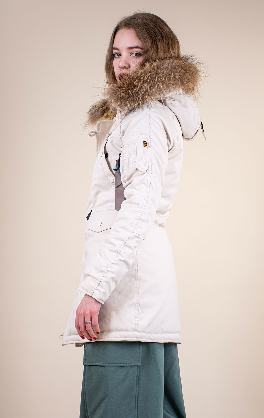 Женская аляска ALPHA INDUSTRIES EXPLORER натур. мех white off 