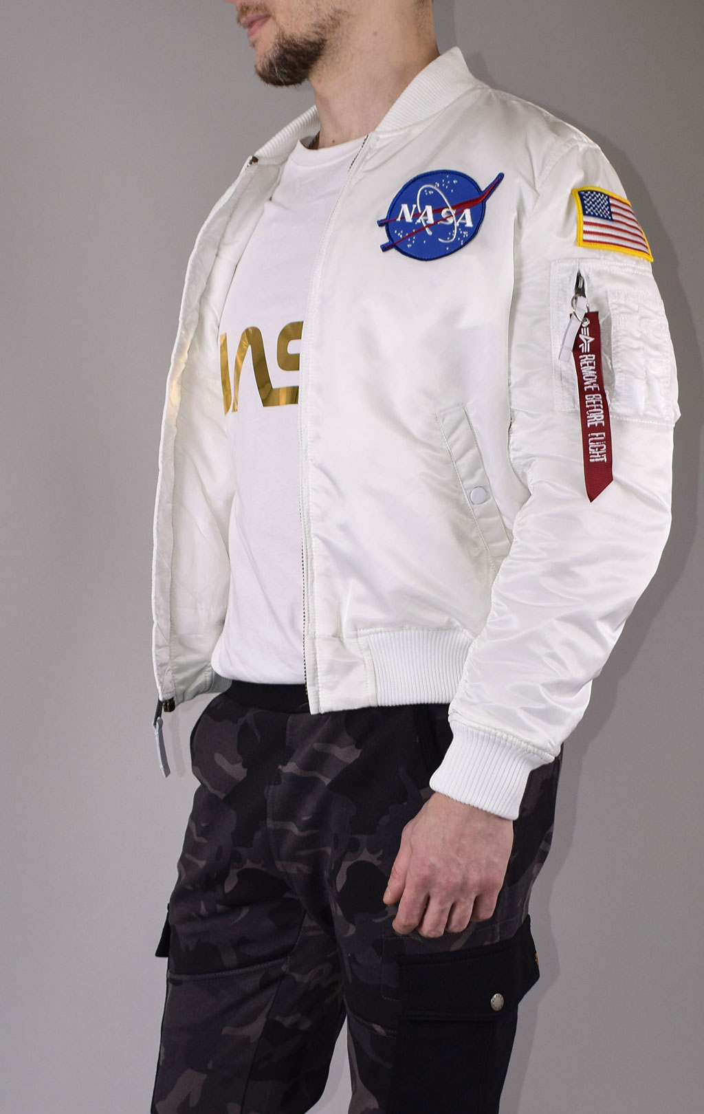 Бомбер ALPHA INDUSTRIES VF NASA MA-1 white 