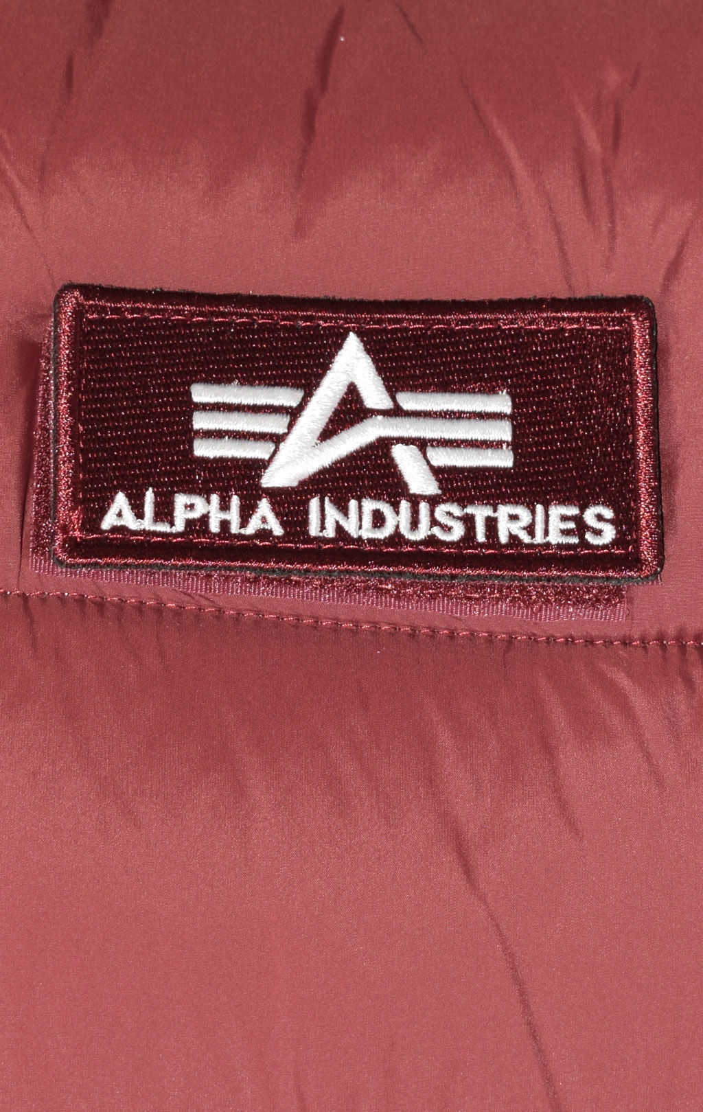 Куртка ALPHA INDUSTRIES HOODED PUFFER ALPHA FD burgundy 