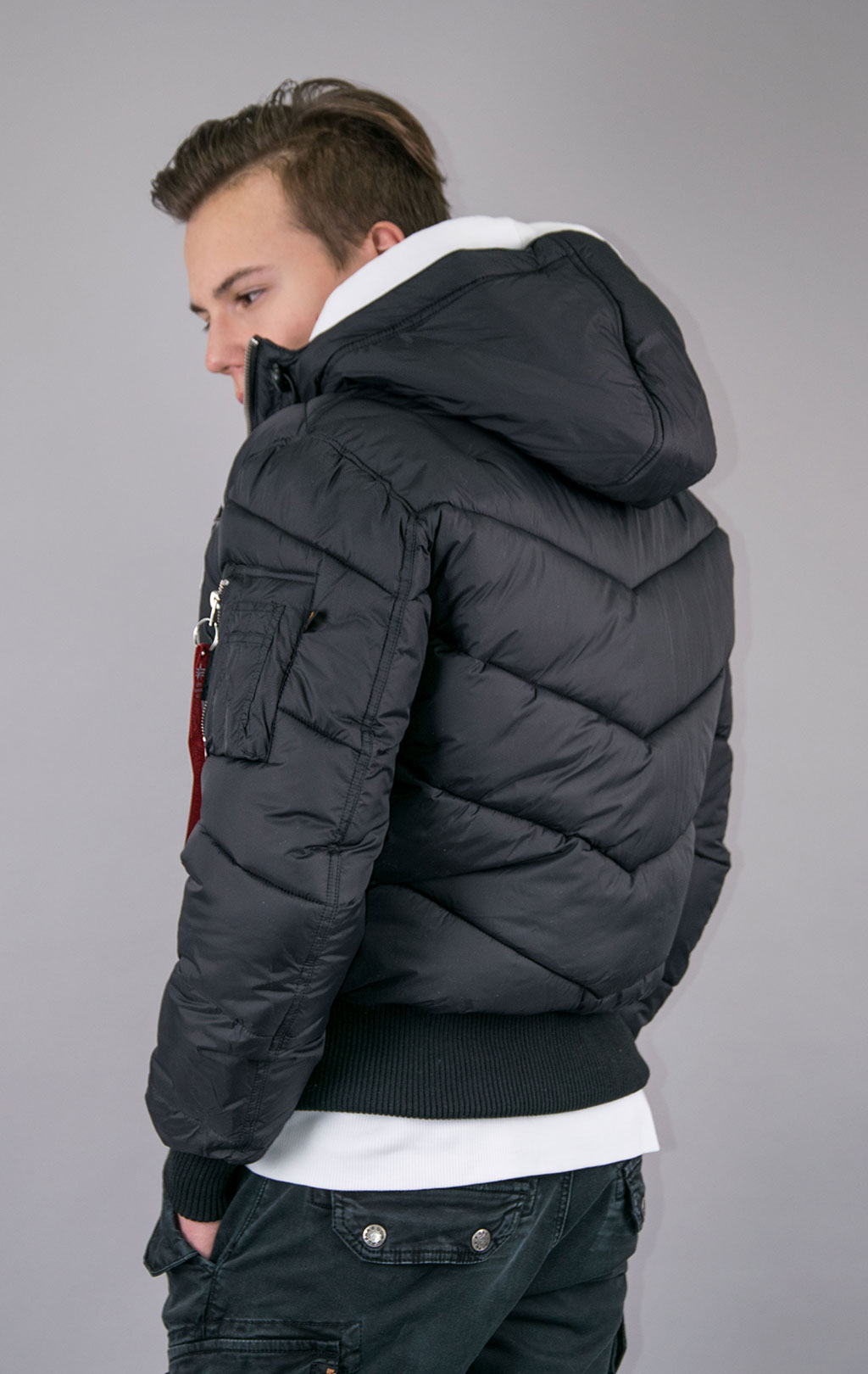 Куртка ALPHA INDUSTRIES HOODED PUFFER NASA VOYAGER FD black 