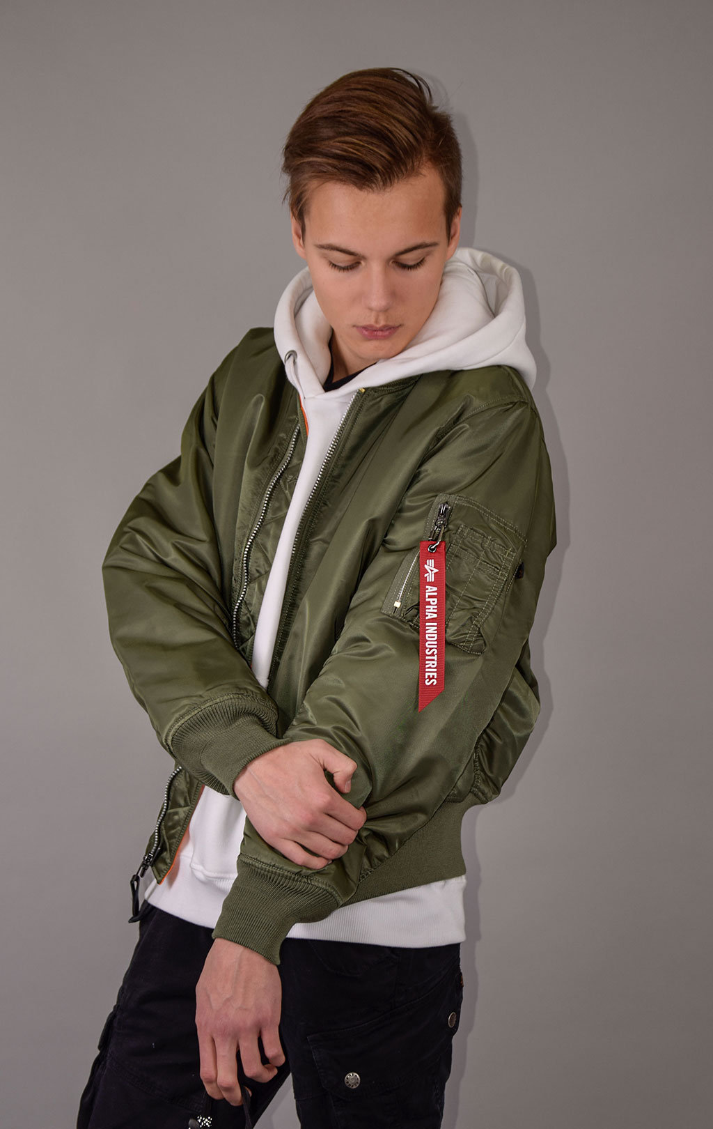 Бомбер ALPHA INDUSTRIES ORIGINAL FIT MA-1 FW 22/23 m sage 