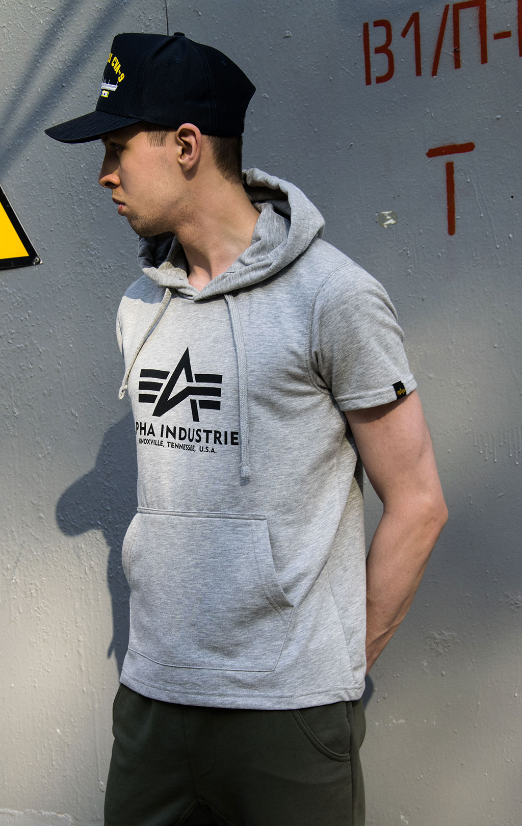 Футболка с капюшоном ALPHA INDUSTRIES BASIC T Hooded grey heather 