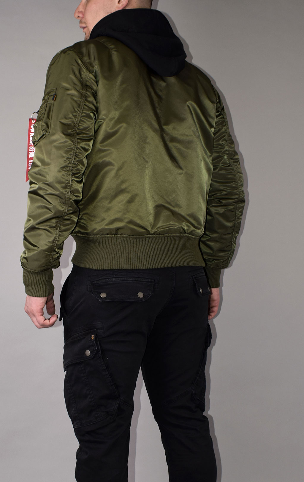 Куртка-бомбер лётная ALPHA INDUSTRIES D-Tec MA-1 dark green/black 