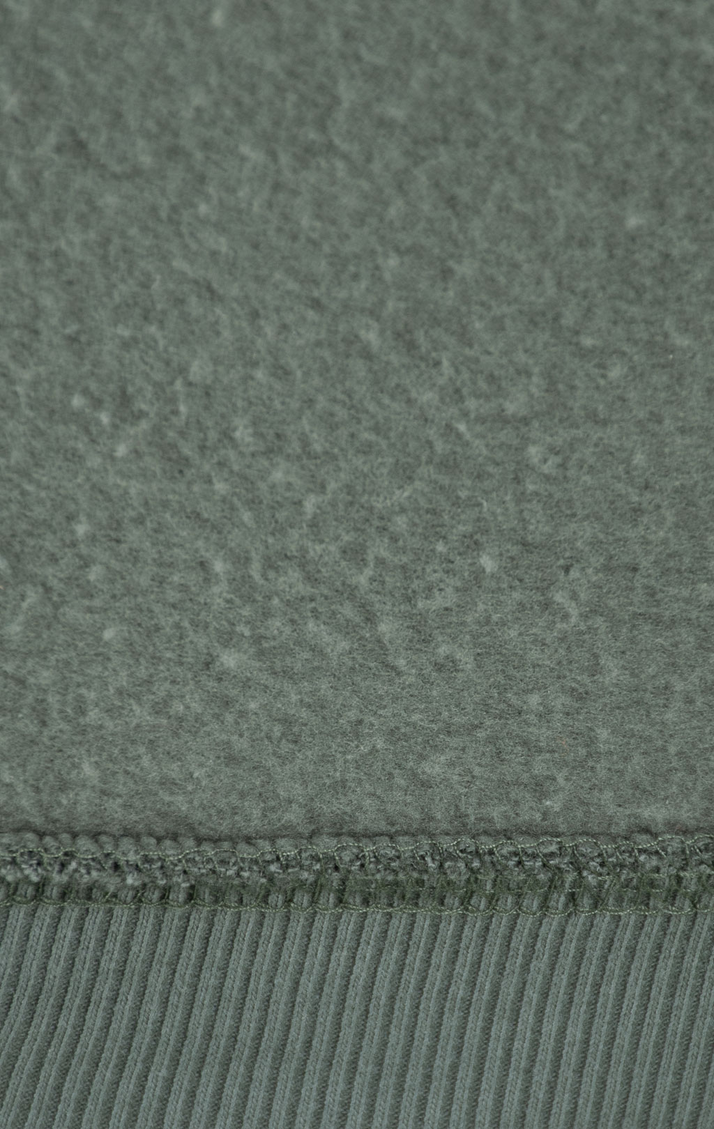 Свитшот ALPHA INDUSTRIES BASIC SWEATER SMALL LOGO vintage green 