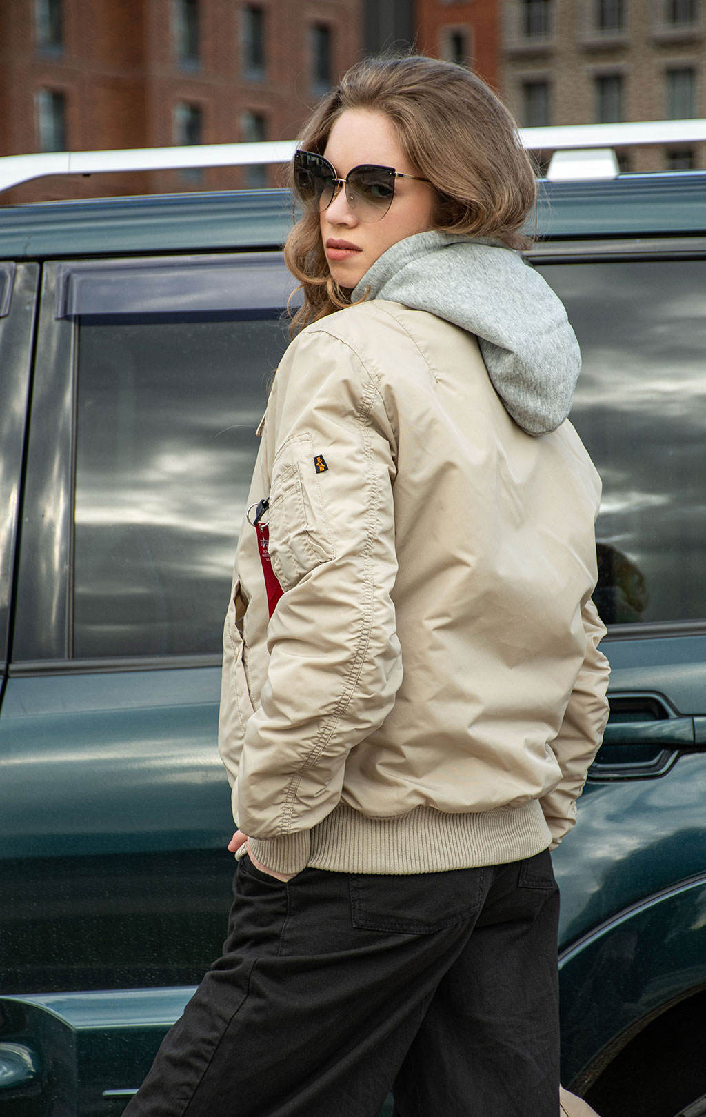 Бомбер ALPHA INDUSTRIES MA-1 TT TWO TONE HOOD organic beige 