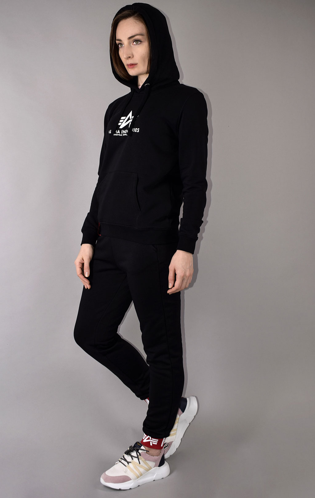 Женская толстовка ALPHA INDUSTRIES NEW BASIC HOODY black 