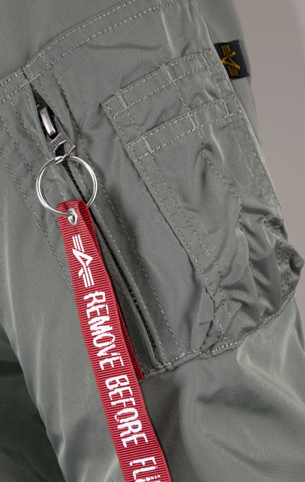 Куртка-бомбер лётная ALPHA INDUSTRIES D-Tec MA-1 vintage green 