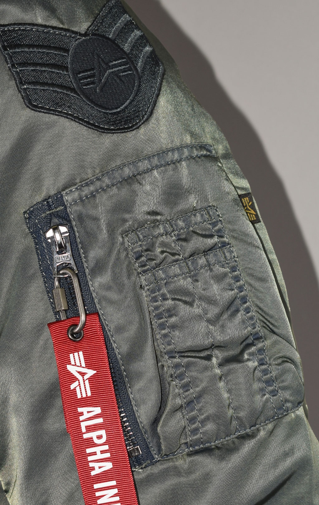 Ветровка-бомбер лётная ALPHA INDUSTRIES SQUADRON BATTLEWASH L-2B SS 22 m dark green 