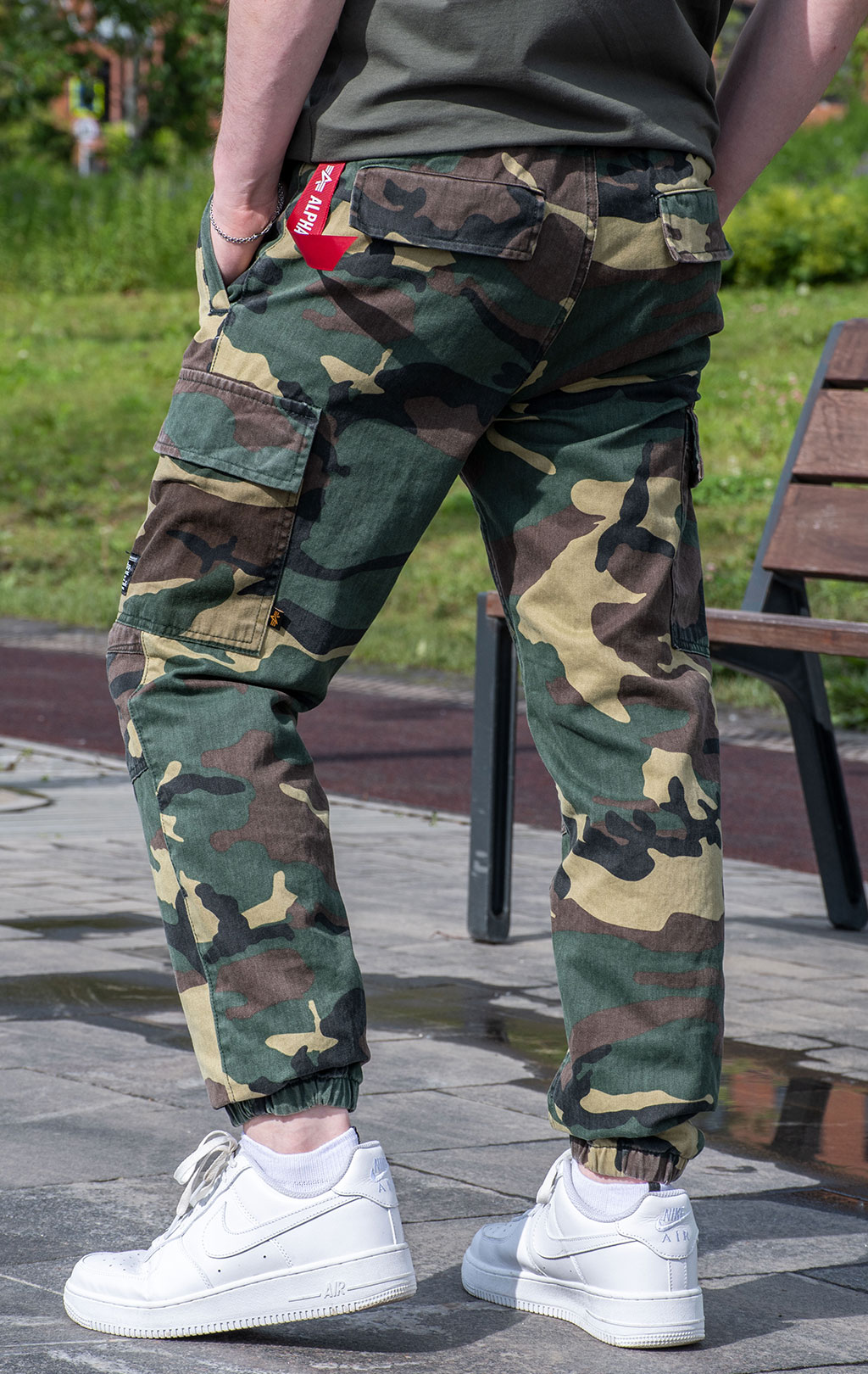 Брюки джоггеры ALPHA INDUSTRIES COTTON JOGGER FW 23/24 camo woodland 