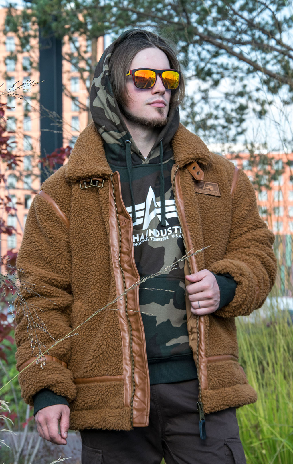 Куртка-пилот ALPHA INDUSTRIES B3 TEDDY camel 