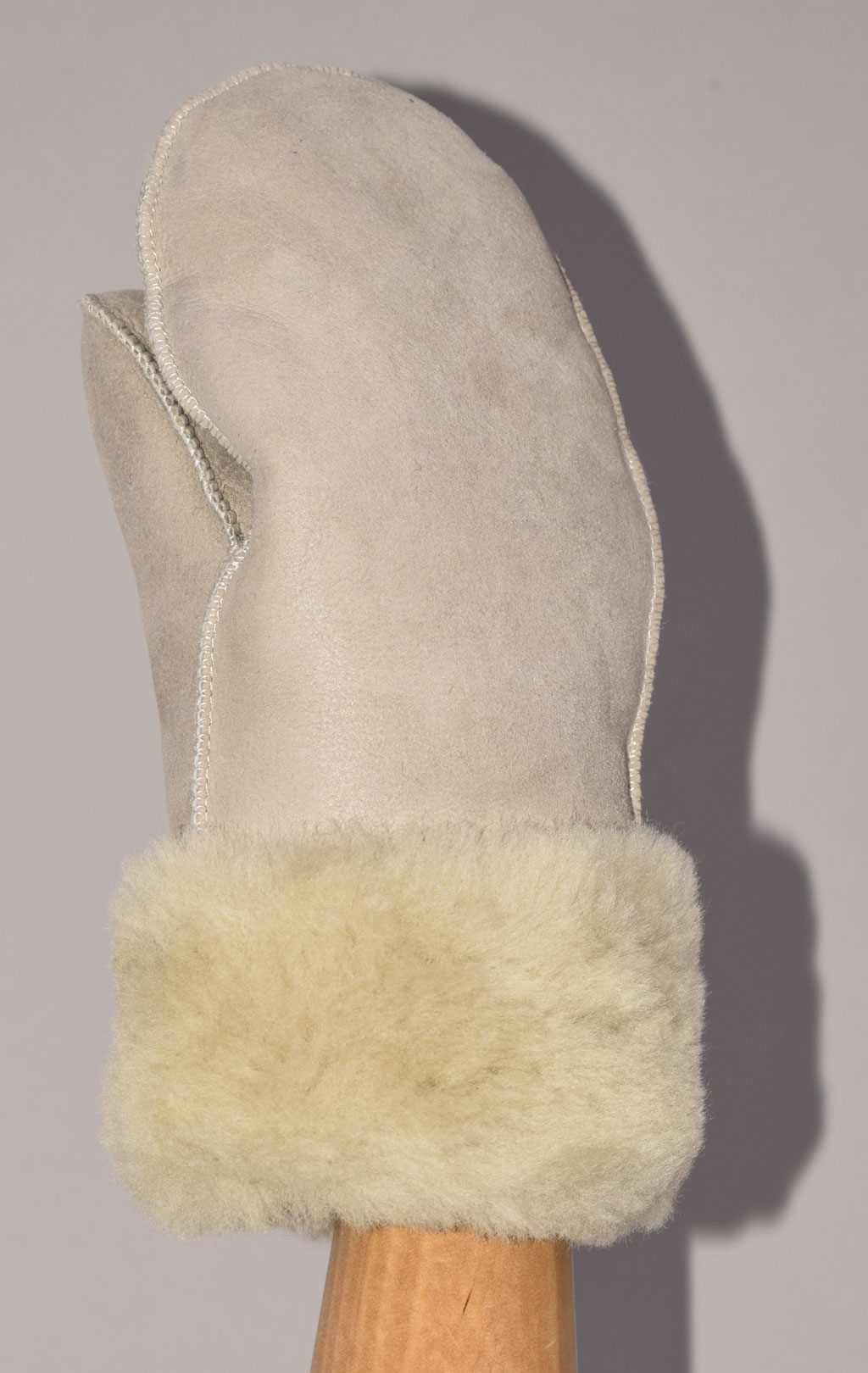 Рукавицы PARAJUMPERS SHEARLING MITTENS FW 22/23 stone, купить в ...