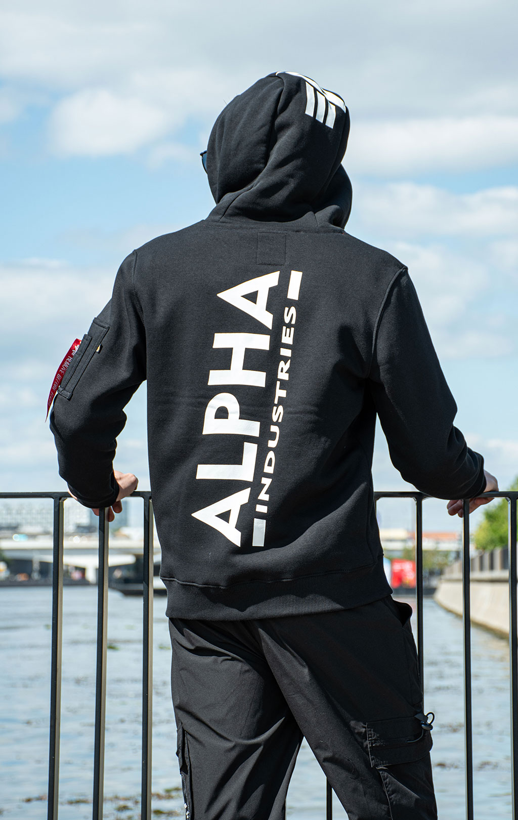 Толстовка ALPHA INDUSTRIES BACK PRINT ZIP HOODY black 