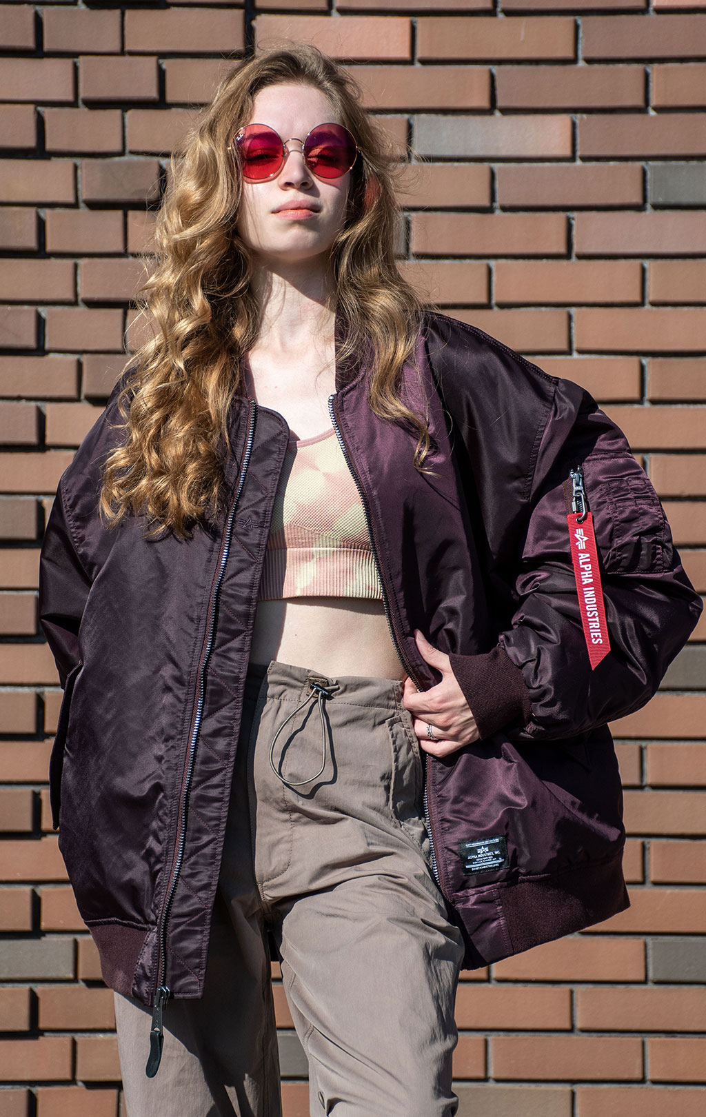 Женская куртка-бомбер ALPHA INDUSTRIES OVERSIZED FLIGHT JACKET MA-1 FW 23/24 m berry 