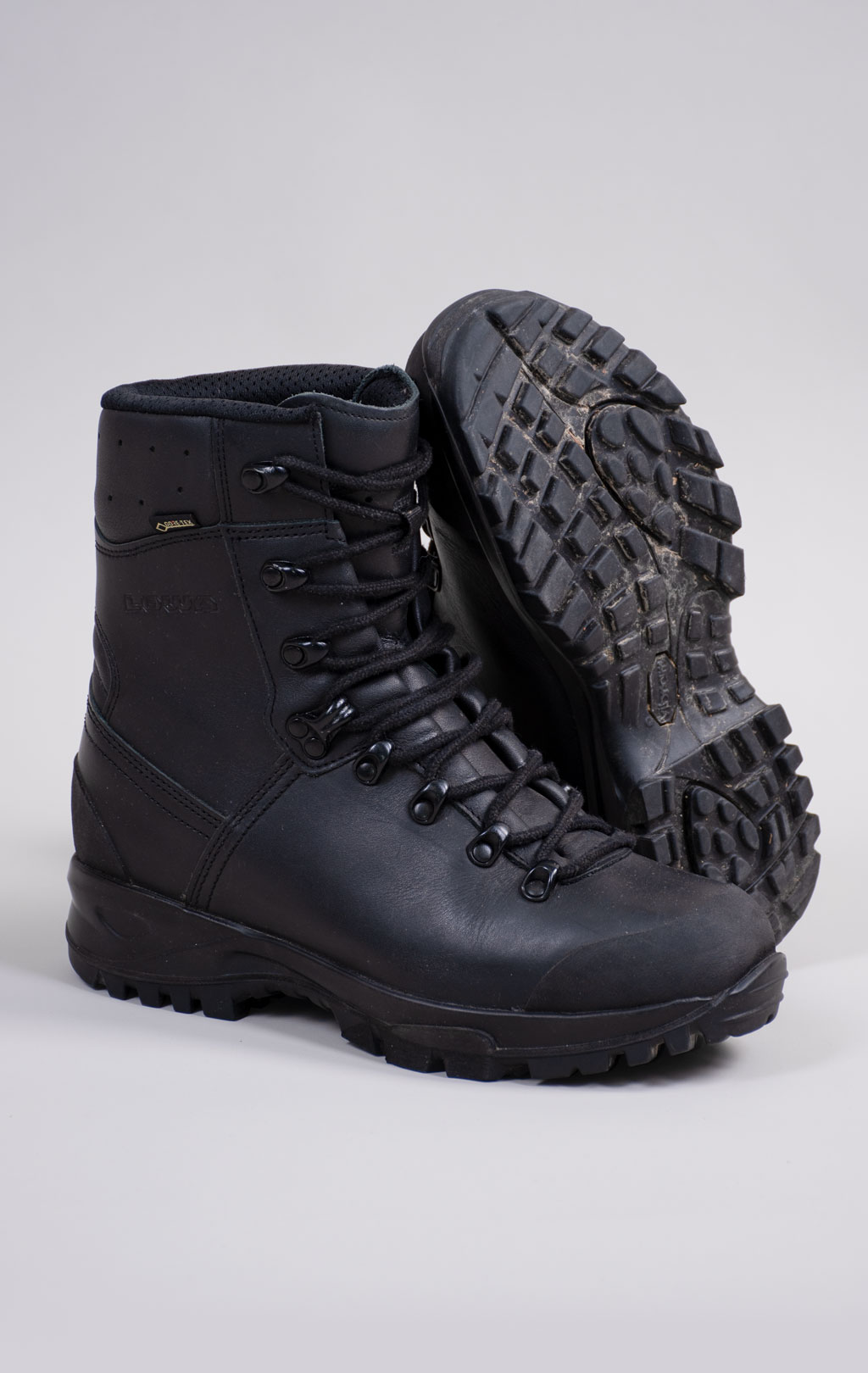 Ботинки-берцы LOWA Gore-Tex black б/у 