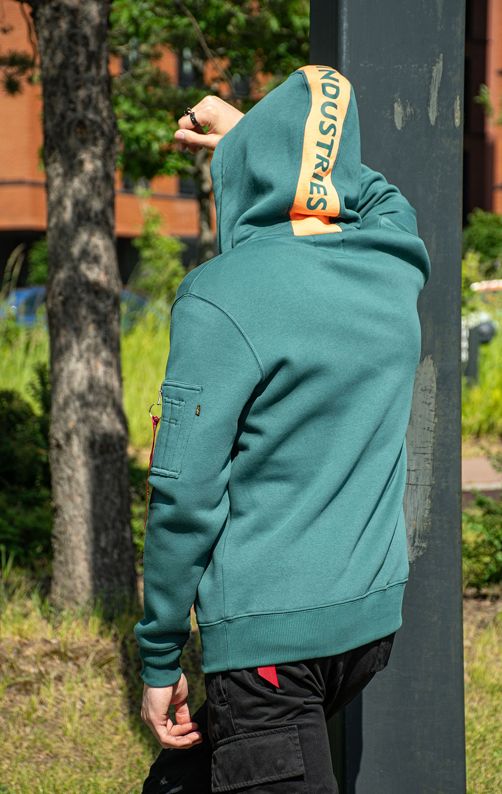 Толстовка ALPHA INDUSTRIES RED STRIPE HOODY force green 
