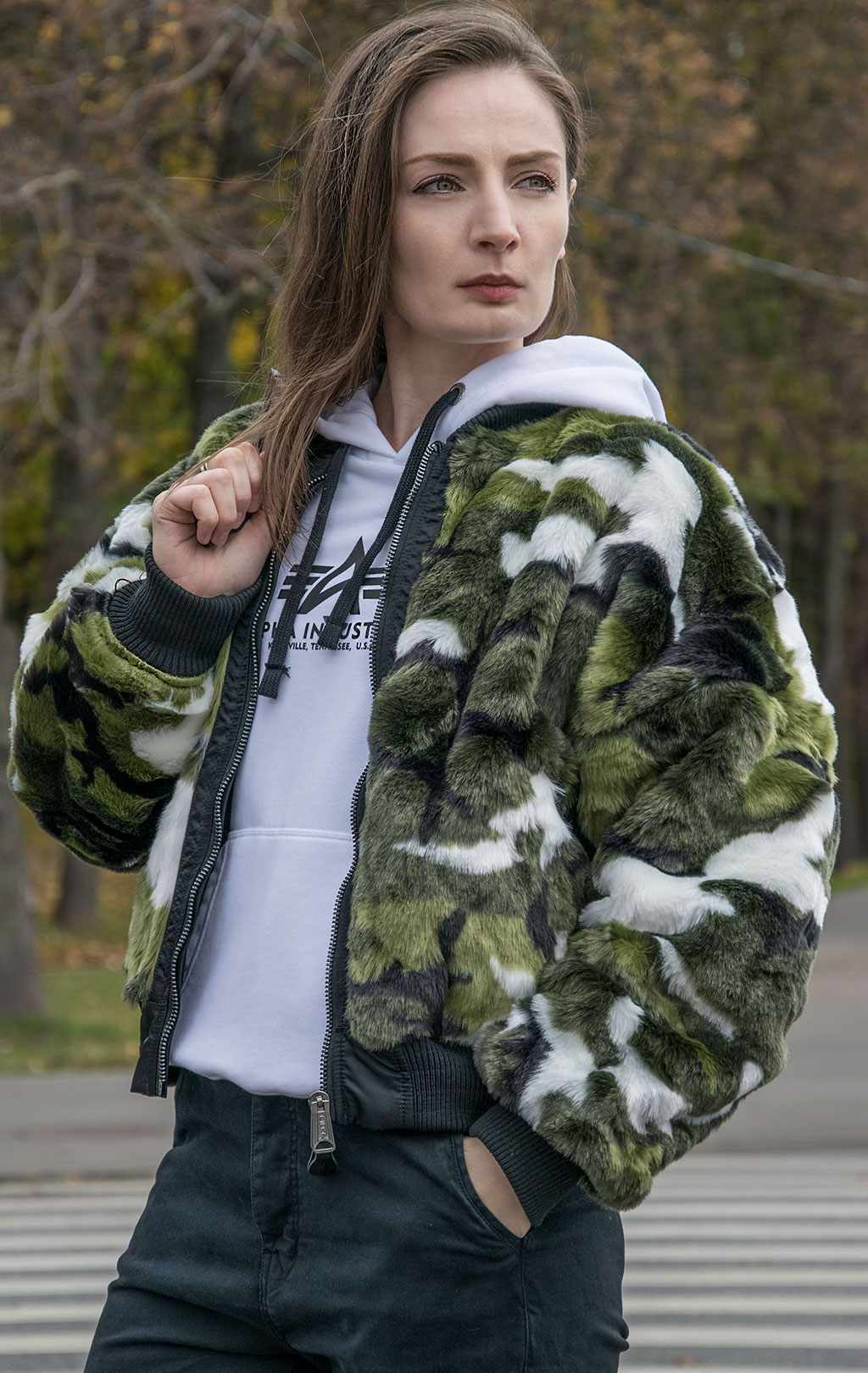 Женская куртка-бомбер лётная ALPHA INDUSTRIES OS REV. FUR MA-1 black 