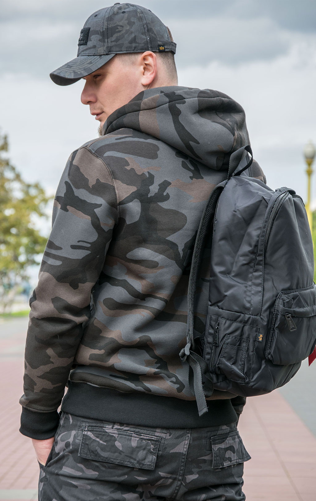 Толстовка ALPHA INDUSTRIES BASIC HOODY black camo 